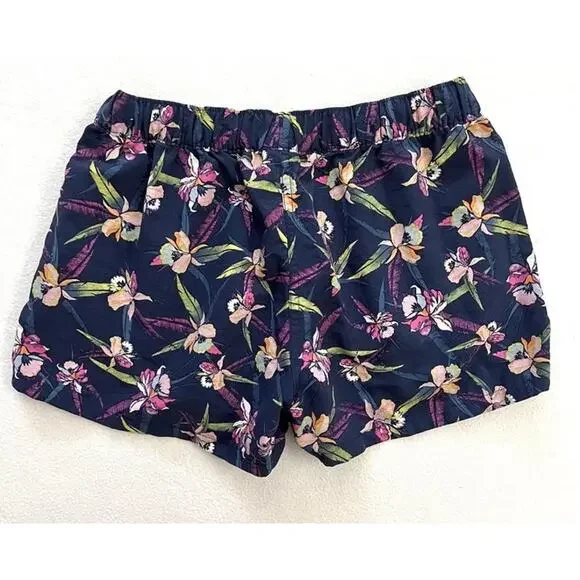 Patagonia Floral Women's Shorts - Navy and Pink - Picture 6 of 11